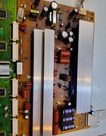 EAX64282201 / EBR73747601, YSUS Y-MAIN  50PA4500. REMOVED FROM WORKING TV ONTV